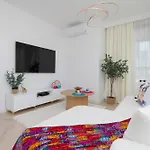 Lux Grzybowska Apartments With Parking By Renters Prestige