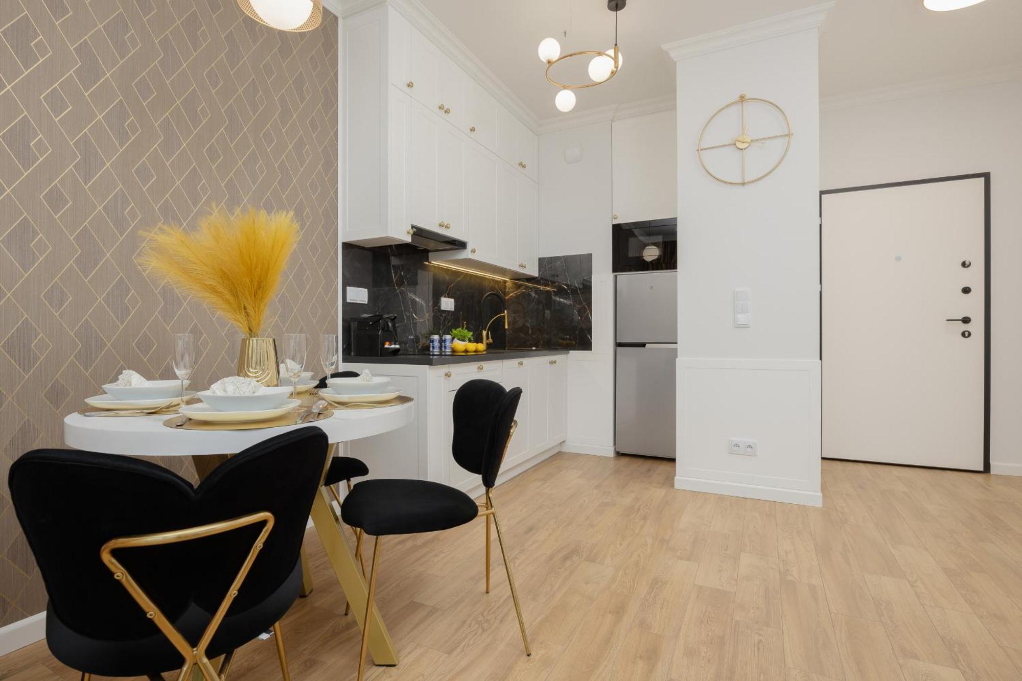 Lux Grzybowska With Parking By Renters Prestige Apartment Warschau