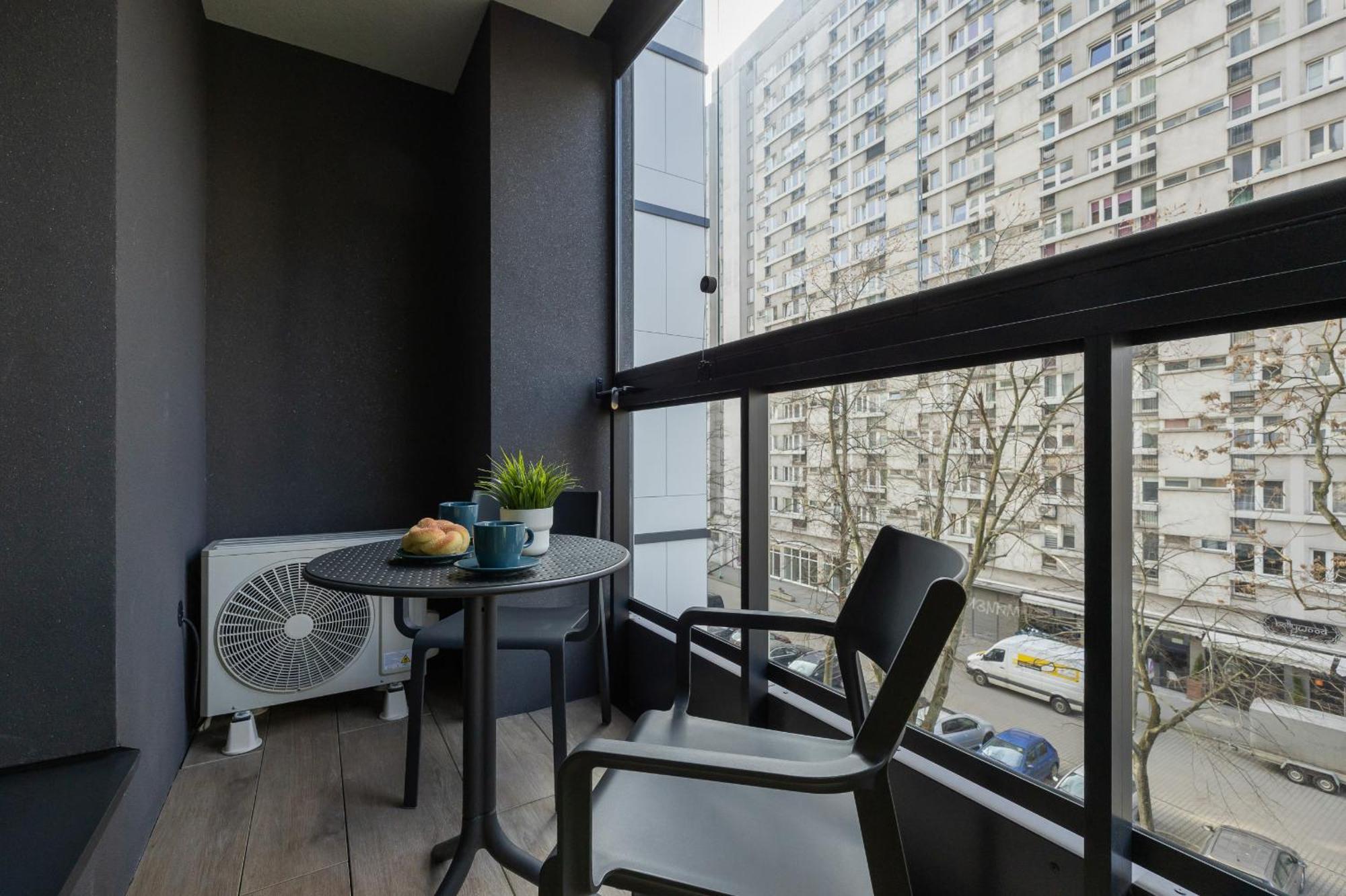 Lux Grzybowska With Parking By Renters Prestige * Warschau