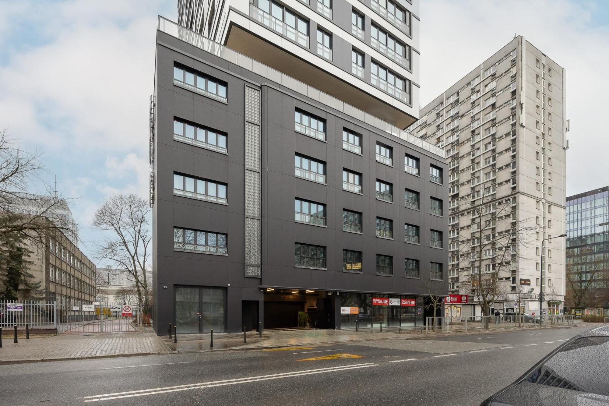 Apartment Lux Grzybowska With Parking By Renters Prestige