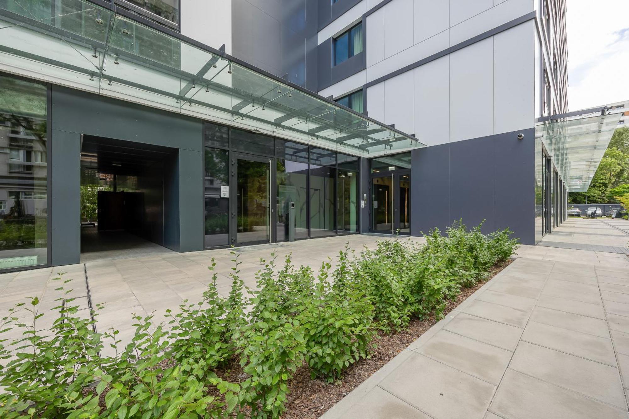 Lux Grzybowska With Parking By Renters Prestige Warschau
