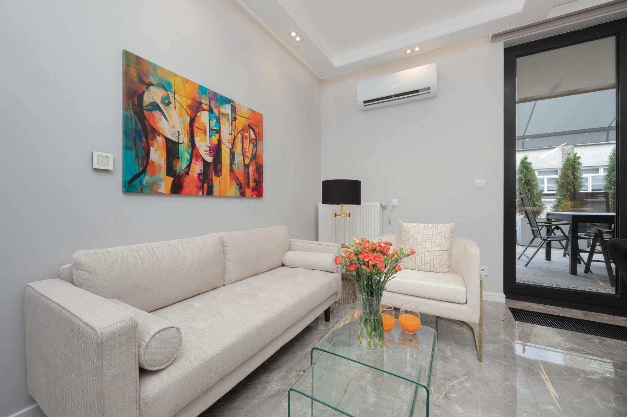 Lux Grzybowska With Parking By Renters Prestige Apartment Warschau